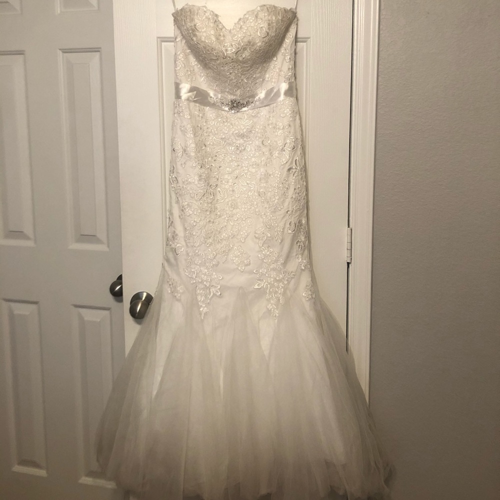 Anny Lee Mermaid Trumpet Wedding Dress